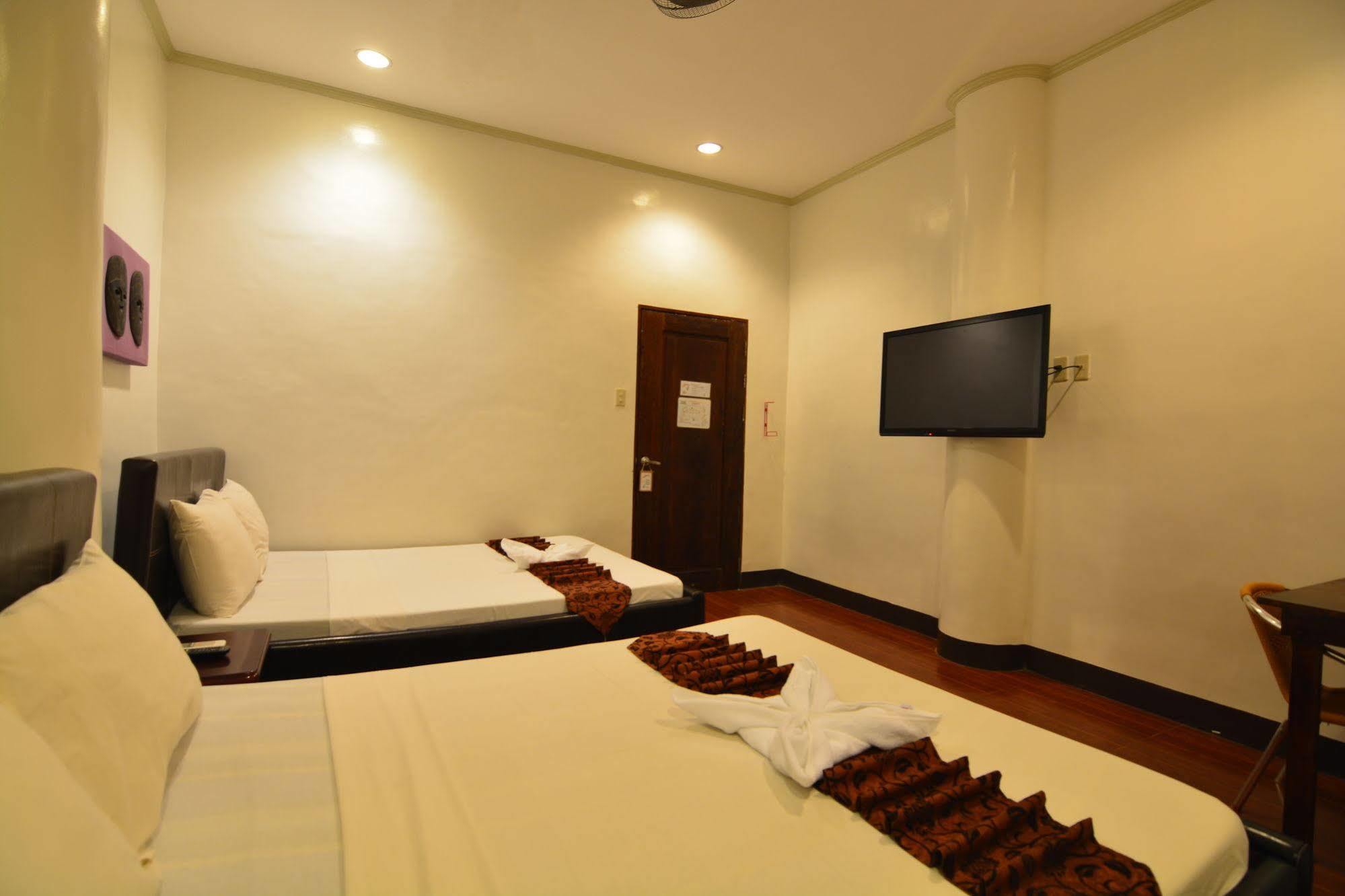 Kawayanan Heights Inn Coron Exteriér fotografie