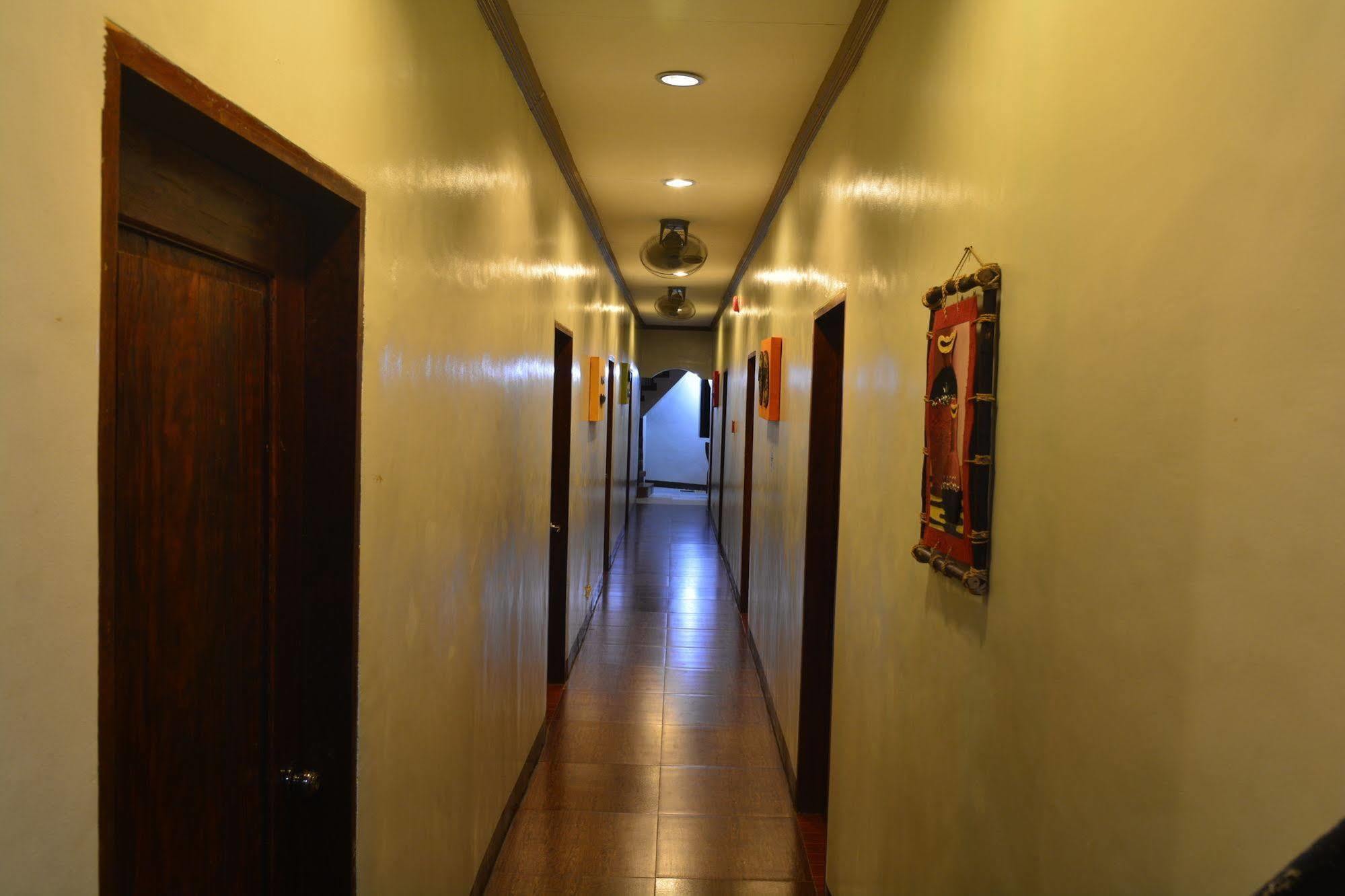Kawayanan Heights Inn Coron Exteriér fotografie